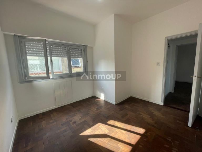 Departamento en Venta en Moron, G.B.A. Zona Oeste