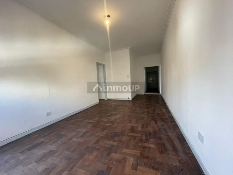 Departamento en Venta en Moron, G.B.A. Zona Oeste