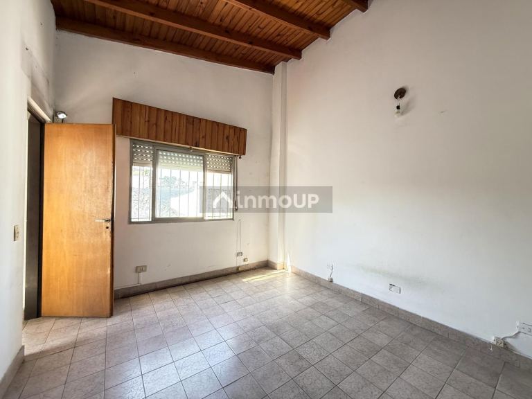 P H en Venta en Tres de Febrero, G.B.A. Zona Oeste