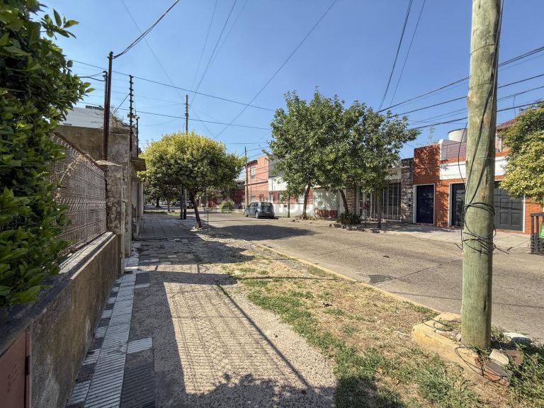 P H en Venta en Tres de Febrero, G.B.A. Zona Oeste