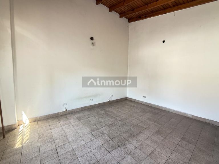 P H en Venta en Tres de Febrero, G.B.A. Zona Oeste