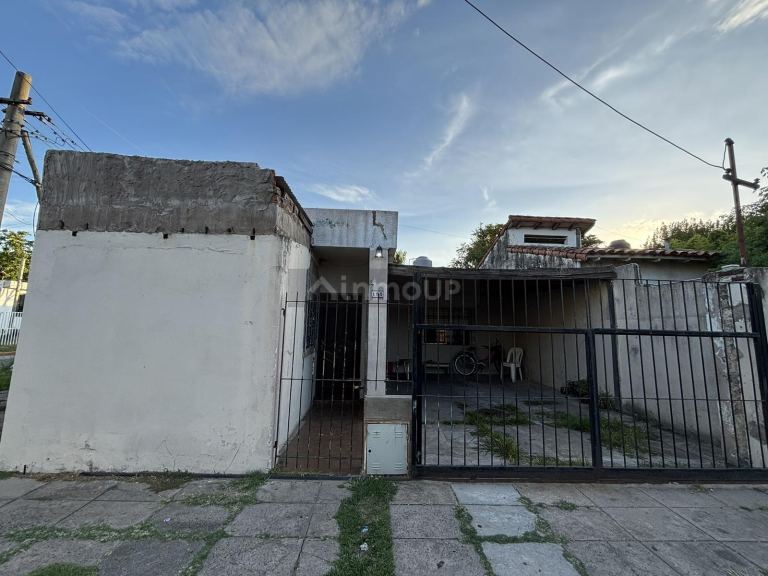 Casa en Venta en Moron, G.B.A. Zona Oeste