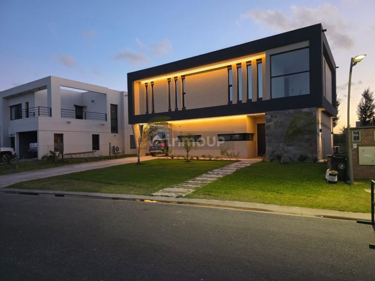 Casa en Venta en Tigre, G.B.A. Zona Norte