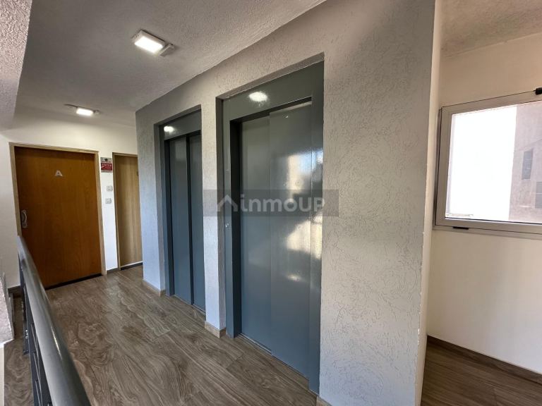 Departamento en Venta en Moron, G.B.A. Zona Oeste