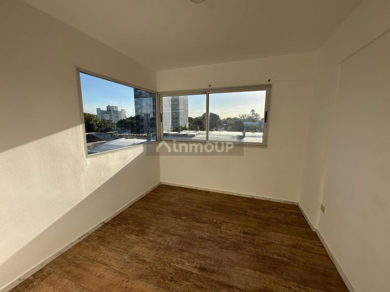 Departamento en Venta en Moron, G.B.A. Zona Oeste
