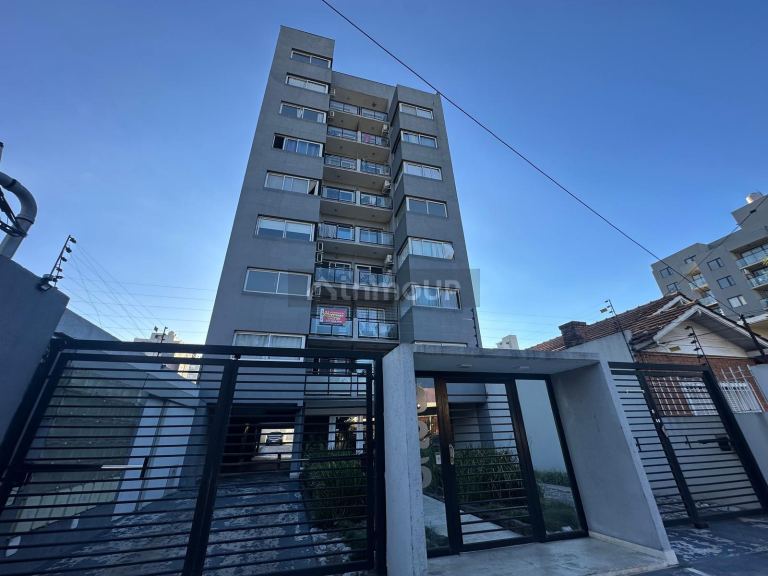 Departamento en Venta en Moron, G.B.A. Zona Oeste