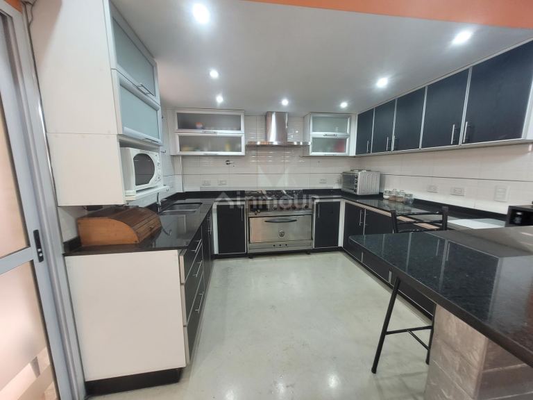 P H en Venta en Avellaneda, G.B.A. Zona Sur