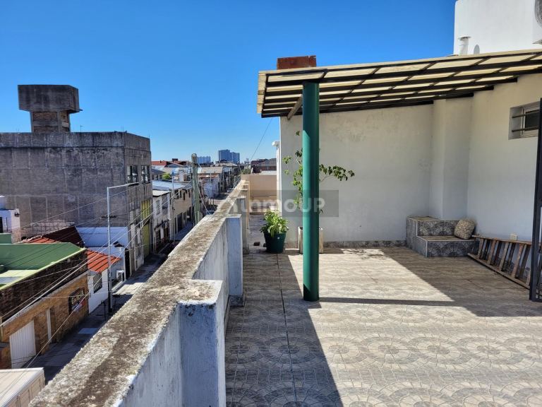 P H en Venta en Avellaneda, G.B.A. Zona Sur