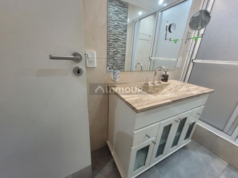 P H en Venta en Avellaneda, G.B.A. Zona Sur