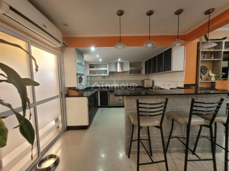 P H en Venta en Avellaneda, G.B.A. Zona Sur