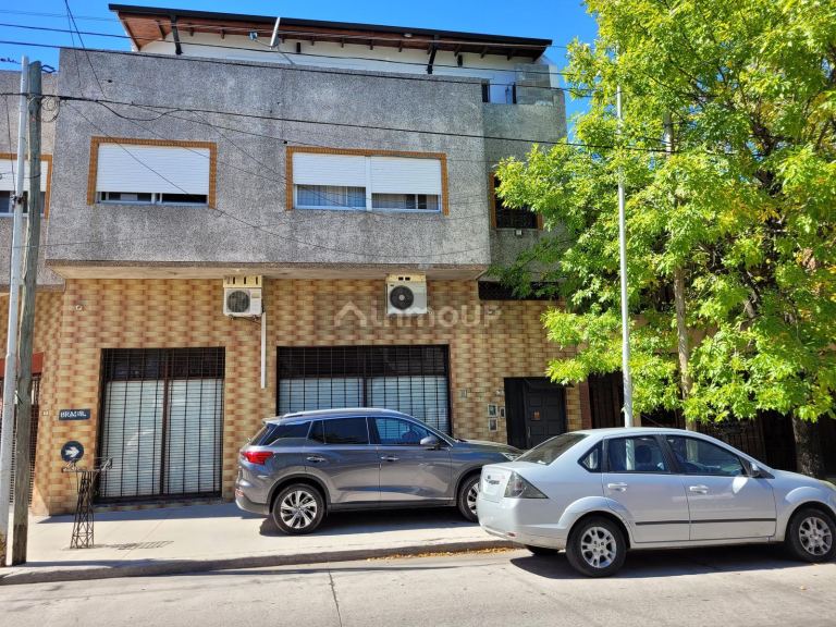 P H en Venta en Avellaneda, G.B.A. Zona Sur
