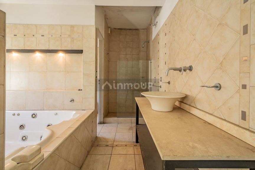 Casa en Venta en Tres de Febrero, G.B.A. Zona Oeste