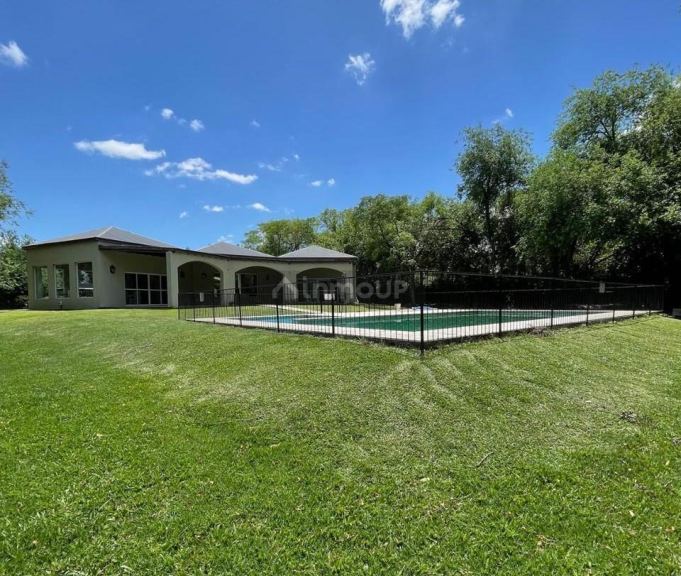 Casa en Venta en Exaltacion de la Cruz, G.B.A. Zona Norte