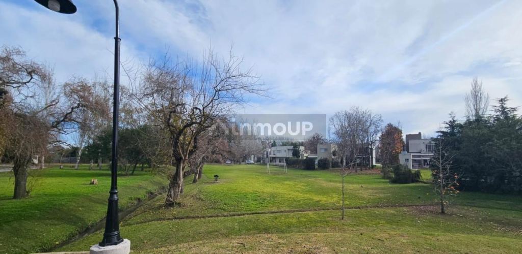 Casa en Venta en Exaltacion de la Cruz, G.B.A. Zona Norte