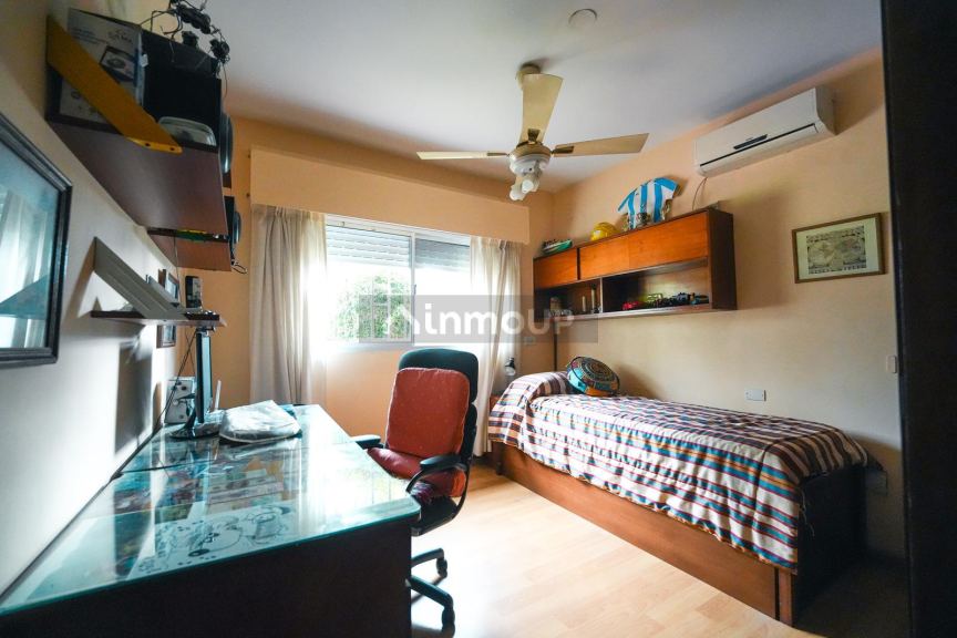 Casa en Venta en Concordia, Entre Rios - USD 140.000 | Inmoup - 24