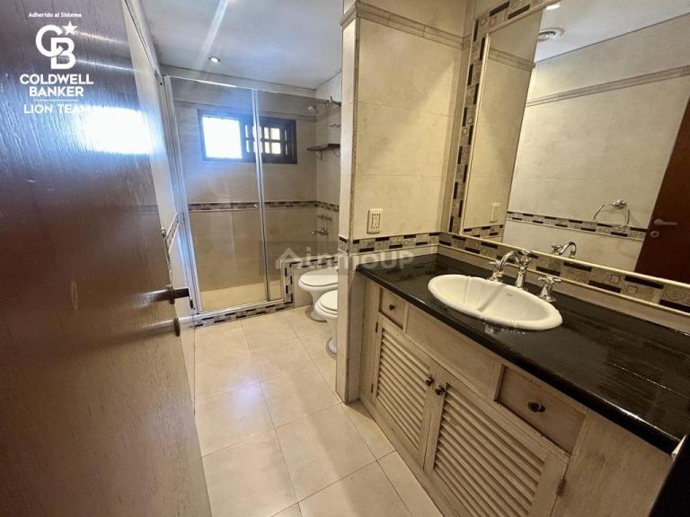 Casa en Venta en Moron, G.B.A. Zona Oeste