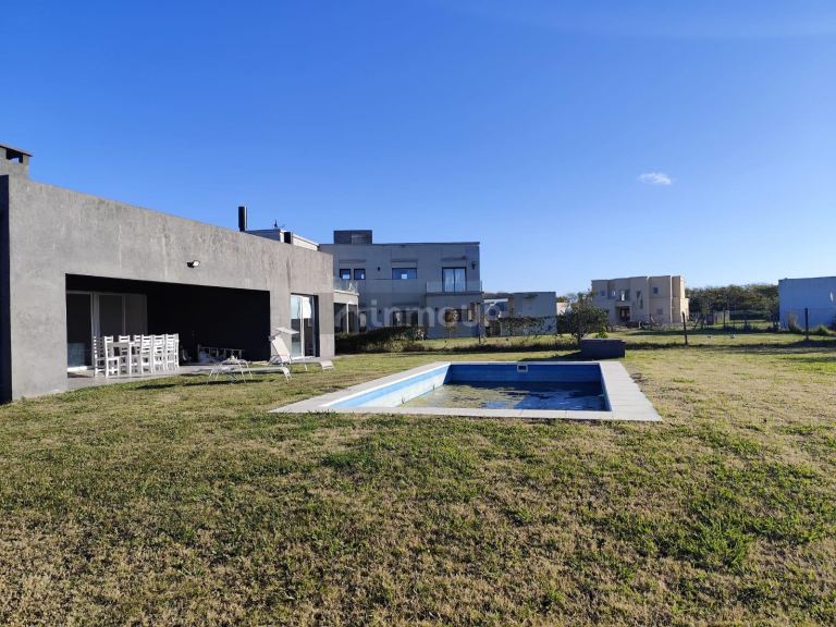 Casa en Venta en Escobar, G.B.A. Zona Norte