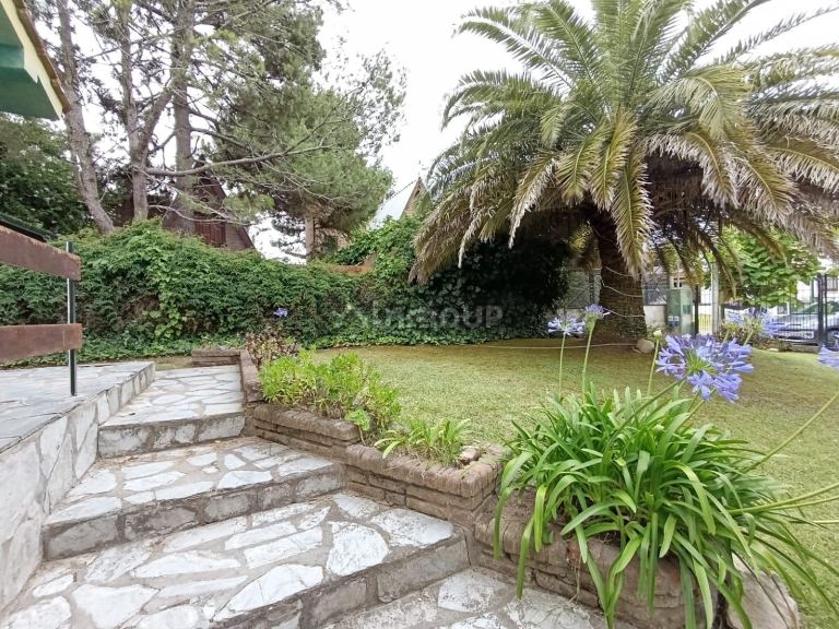 Casa en Venta en Villa Gesell, Buenos Aires Costa Atlantica