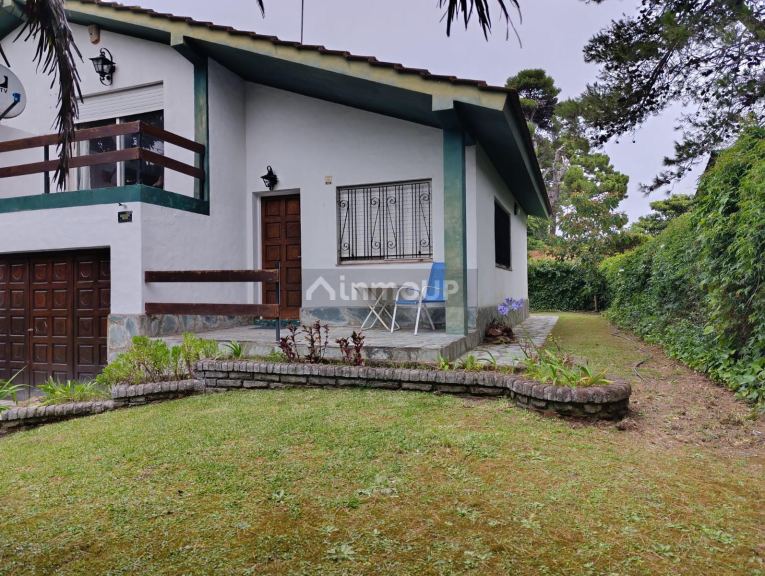 Casa en Venta en Villa Gesell, Buenos Aires Costa Atlantica