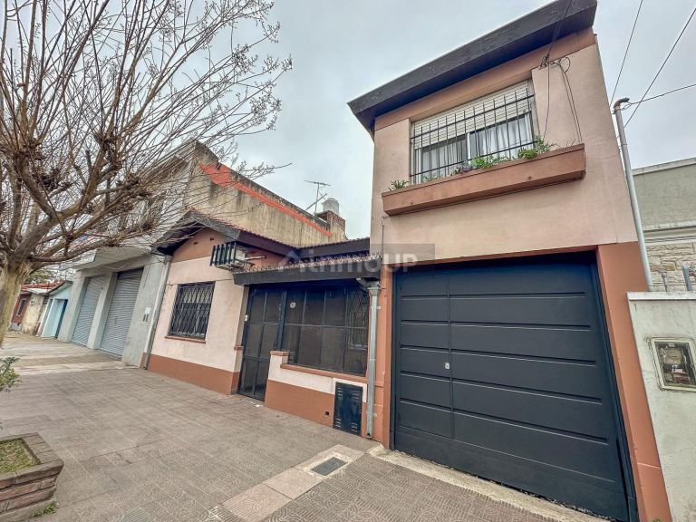 Casa en Venta en Tres de Febrero, G.B.A. Zona Oeste