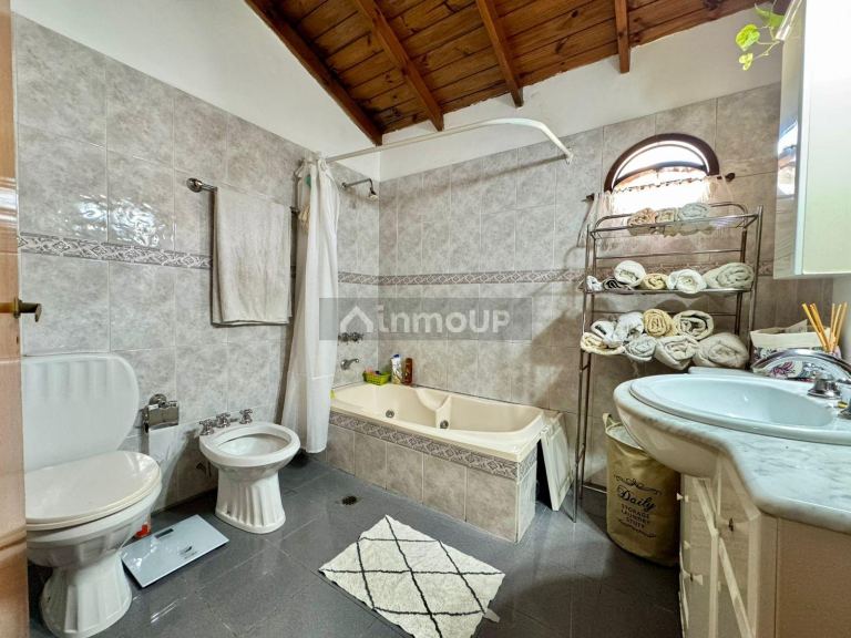Casa en Venta en Hurlingham, G.B.A. Zona Oeste