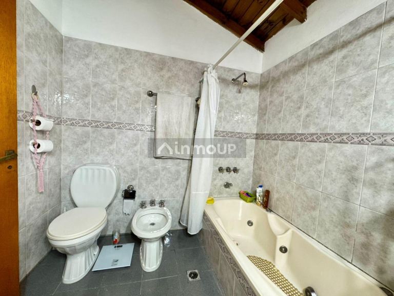 Casa en Venta en Hurlingham, G.B.A. Zona Oeste
