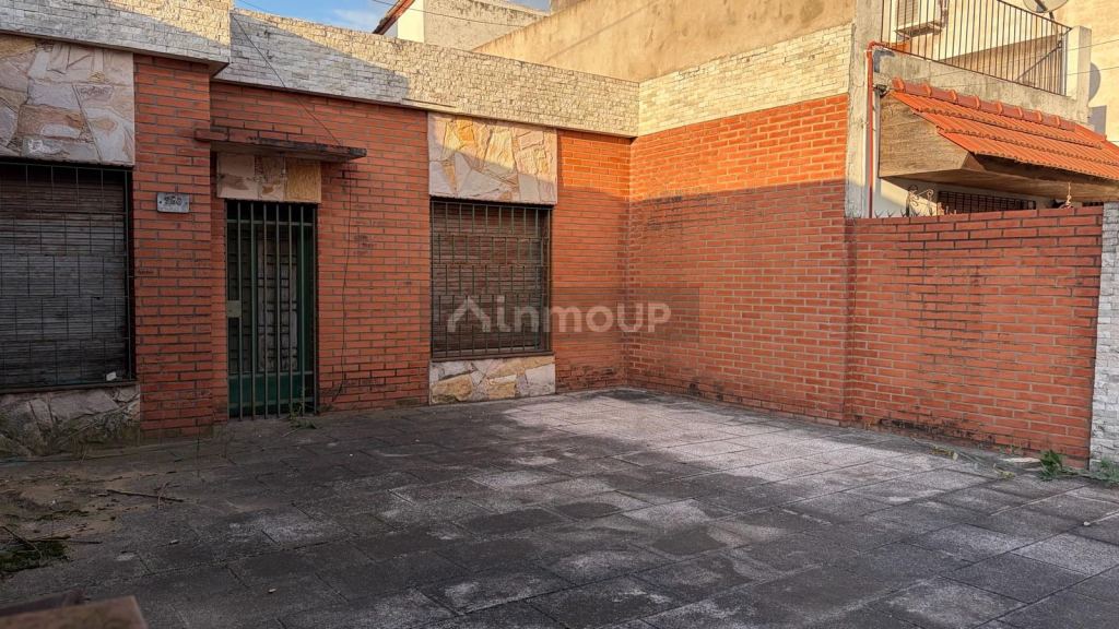 Casa en Venta en Moron, G.B.A. Zona Oeste