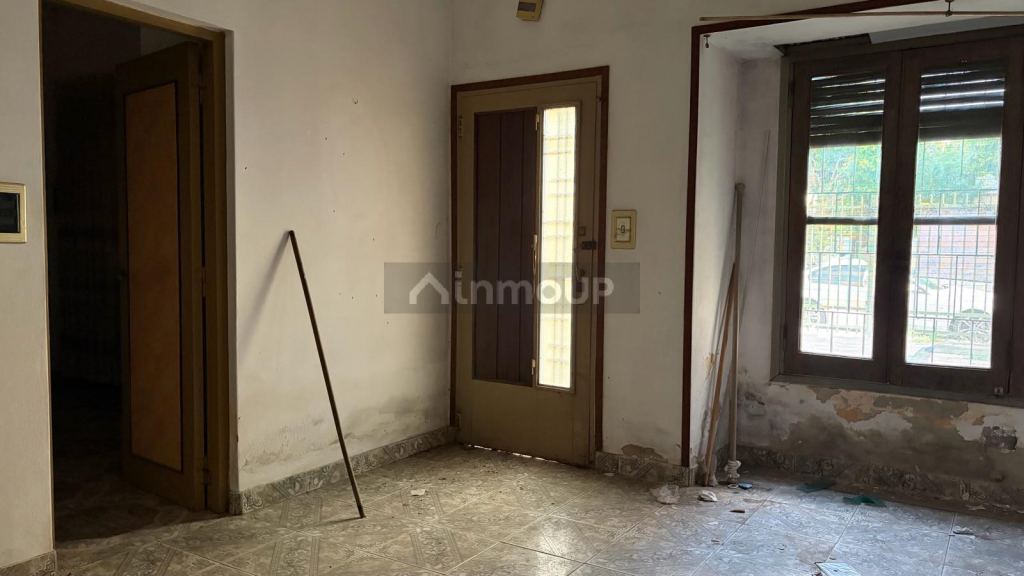 Casa en Venta en Moron, G.B.A. Zona Oeste