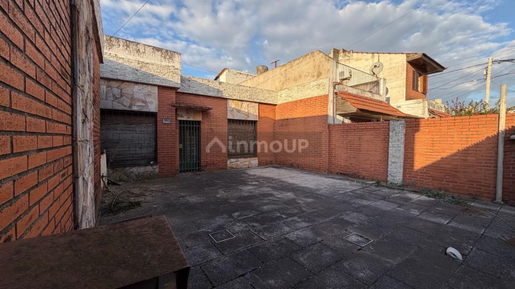 Casa en Venta en Moron, G.B.A. Zona Oeste