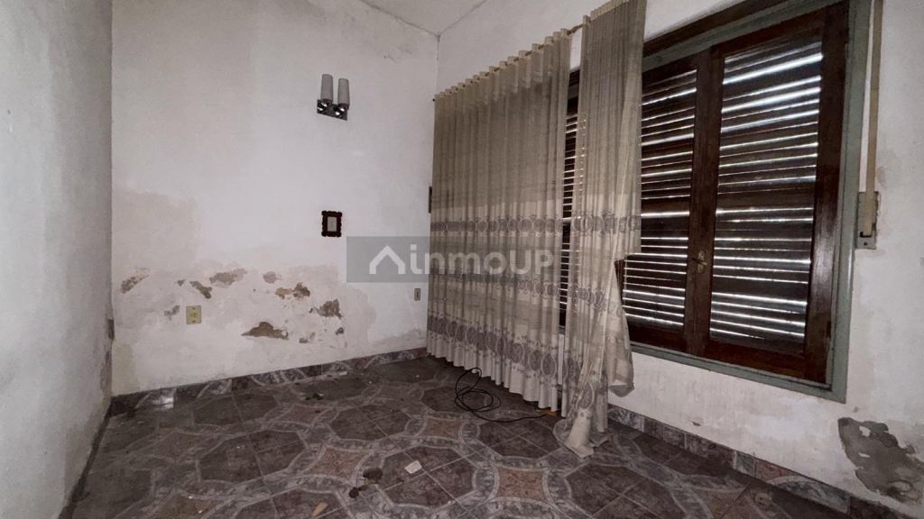 Casa en Venta en Moron, G.B.A. Zona Oeste