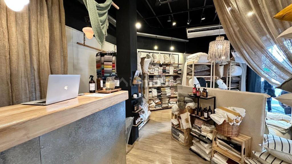 Local Comercial en Alquiler en Recoleta, Capital Federal