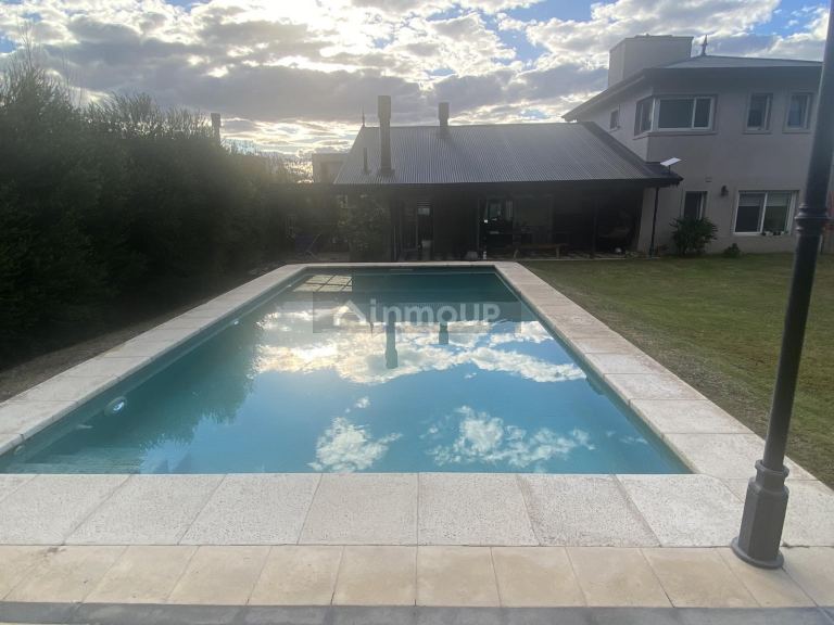 Casa en Alquiler en Escobar, G.B.A. Zona Norte