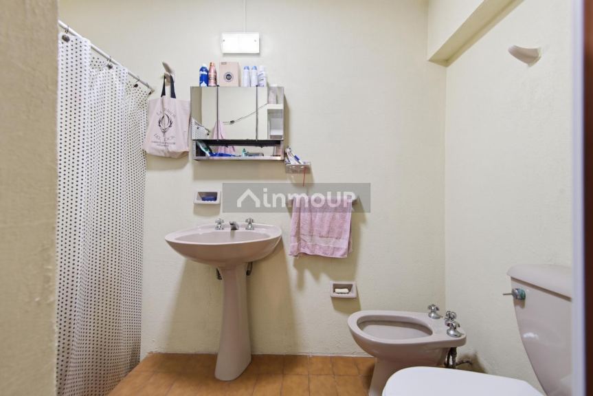 P H en Venta en Monserrat, Capital Federal