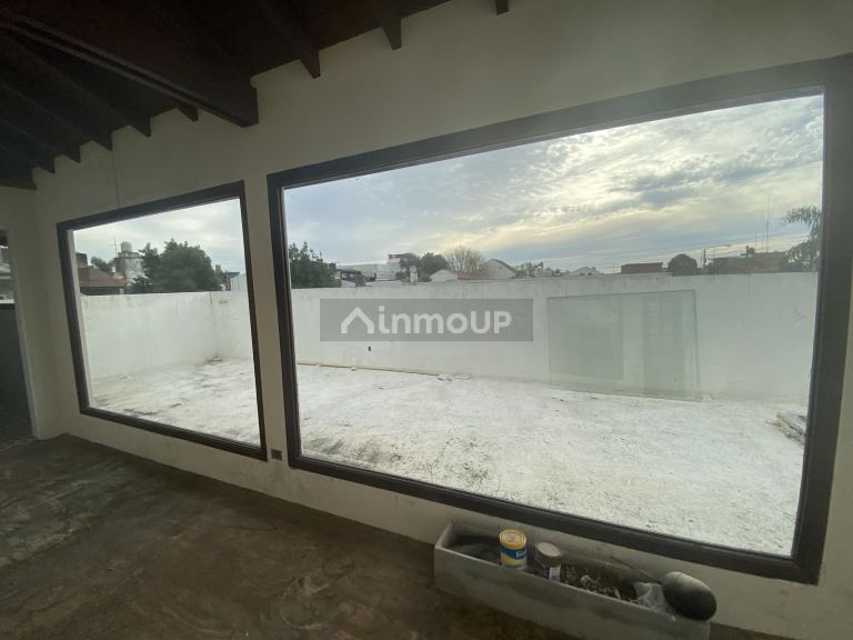 P H en Venta en La Matanza, G.B.A. Zona Oeste