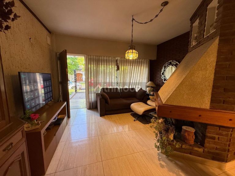 Casa en Venta en Moron, G.B.A. Zona Oeste