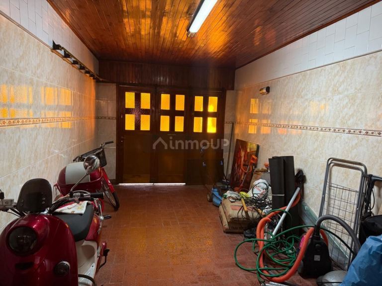 Casa en Venta en Moron, G.B.A. Zona Oeste