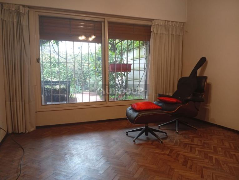 Casa en Venta en Moron, G.B.A. Zona Oeste