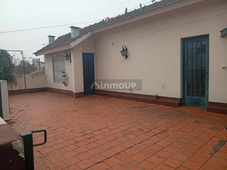 Casa en Venta en Moron, G.B.A. Zona Oeste
