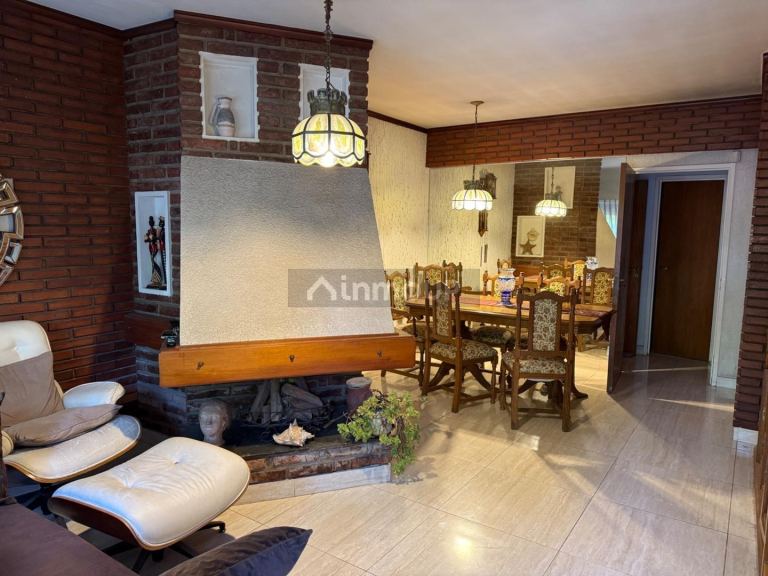Casa en Venta en Moron, G.B.A. Zona Oeste
