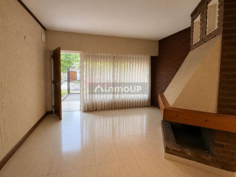 Casa en Venta en Moron, G.B.A. Zona Oeste