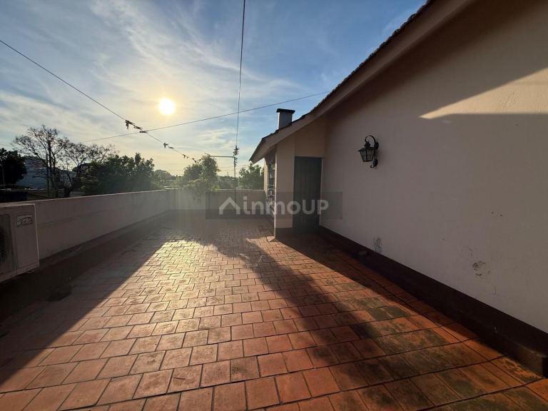Casa en Venta en Moron, G.B.A. Zona Oeste