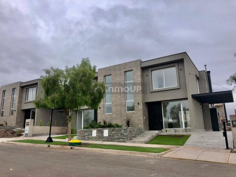 Duplex en Venta en Capital, Mendoza