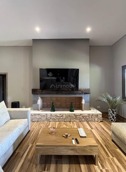 Casa en Venta en Maipu, Mendoza