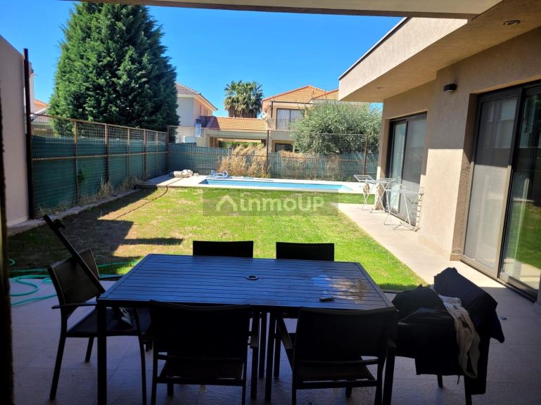 Casa en Venta en Guaymallen, Mendoza