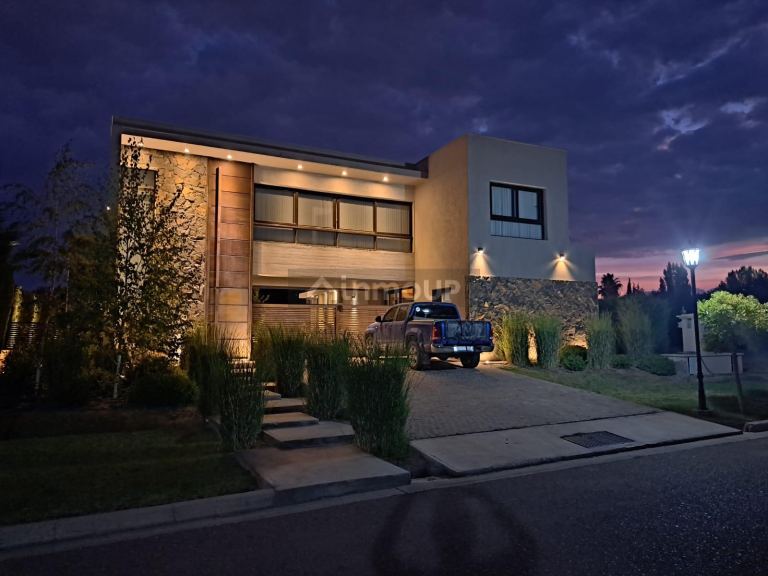 Casa en Venta en Lujan de Cuyo, Mendoza