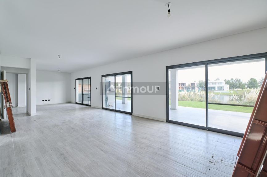 Casa en Venta en Escobar, G.B.A. Zona Norte