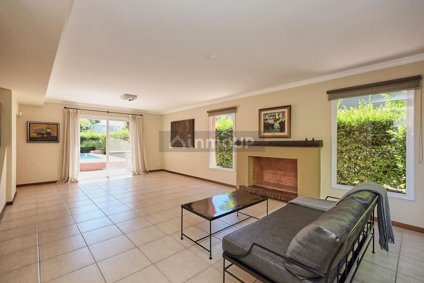 Casa en Venta en Pilar, G.B.A. Zona Norte