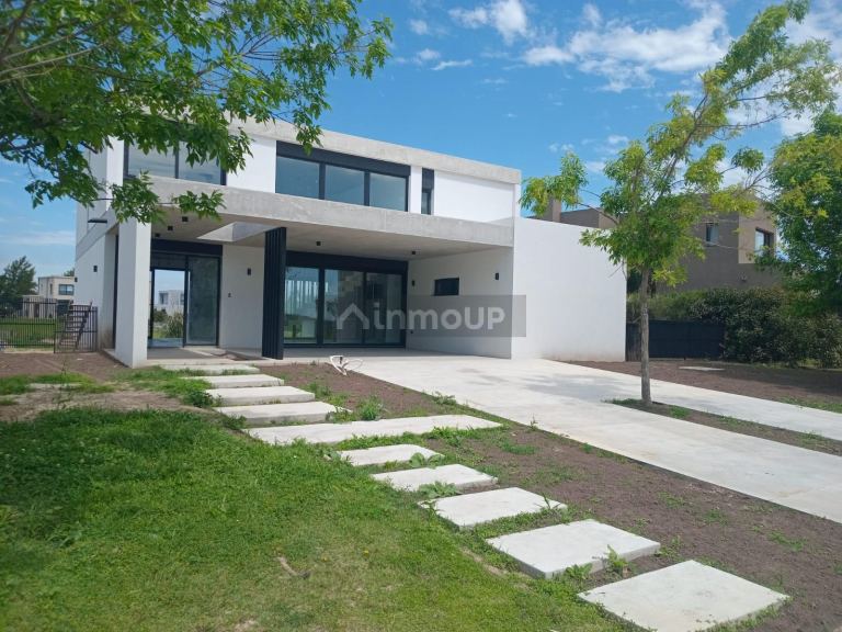Casa en Venta en Escobar, G.B.A. Zona Norte