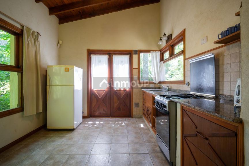Casa en Venta en Villa Gesell, Buenos Aires Costa Atlantica