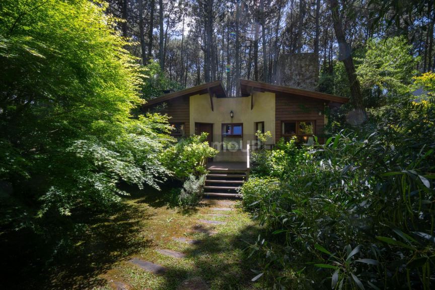 Casa en Venta en Villa Gesell, Buenos Aires Costa Atlantica